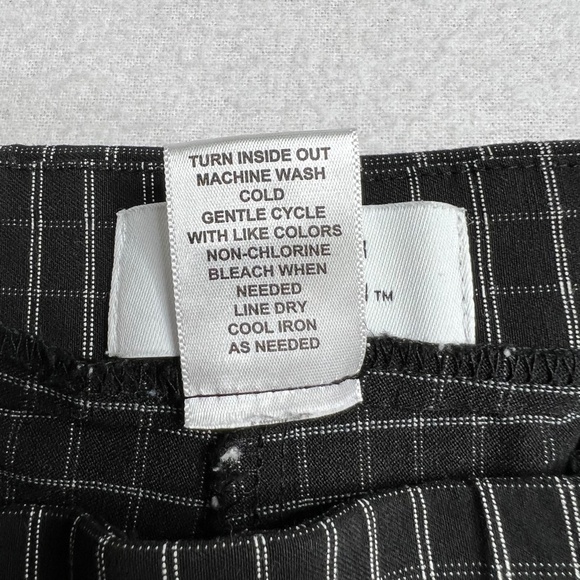 Elle Women's Large Black & White Plaid Crop Capri Pants - Picture 8 of 8